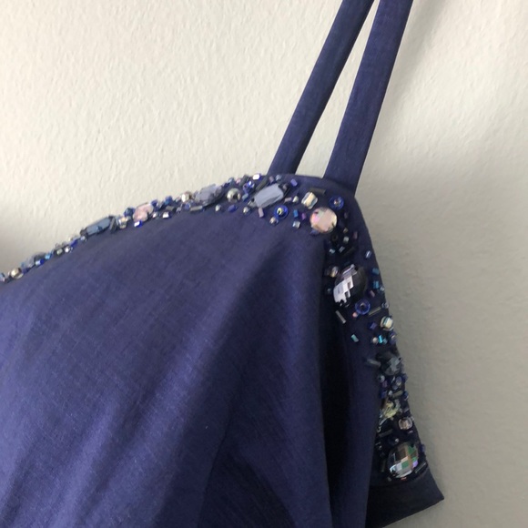 Formal dress - Picture 2 of 4